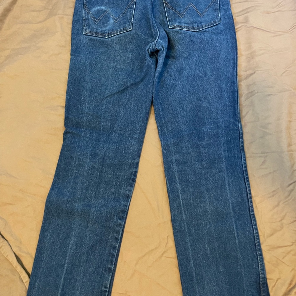 Wrangler Men's Classic Blue Bootcut Jeans - Picture 3 of 6
